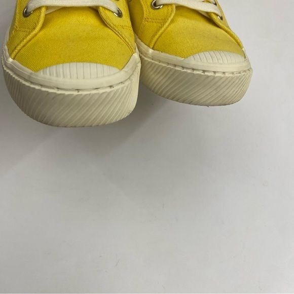 Cariuma || OCA Low Canvas Sneakers Yellow W 7.5 M 6