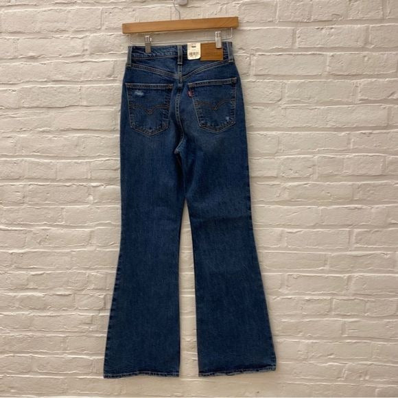 Levi’s || Premium 70’s High Flare Jeans Distressed Blue 25 x 32 NWT