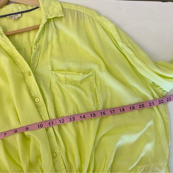 Anthropologie || Pilcro Twist-Front Blouse in Lime Yellow Green Medium