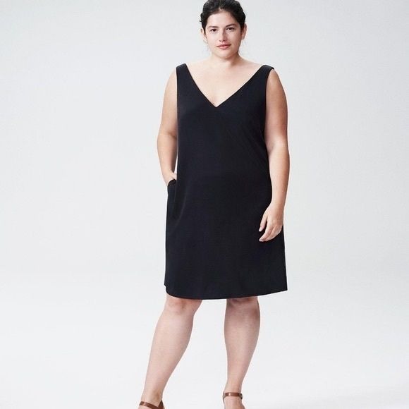 Universal Standard || Jade Cupro V-Neck Slip Dress Black Small 14-16 NWT