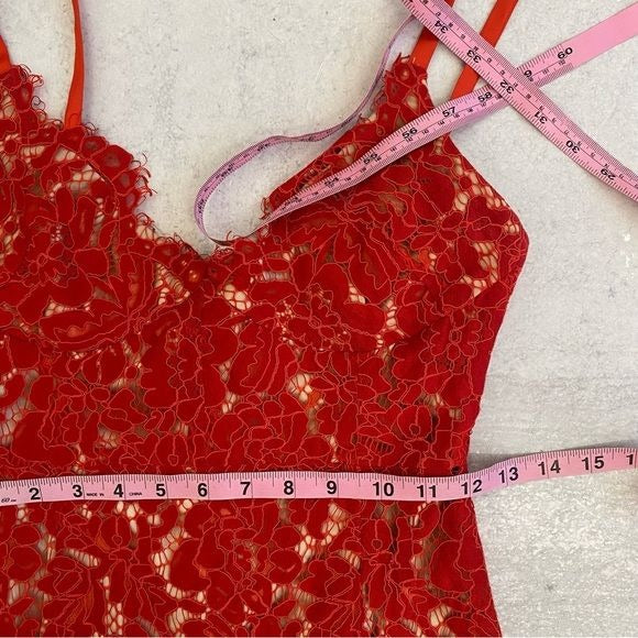 House of CB || Odelia Lace Mini Dress Red Scalloped Hem Bustier XS