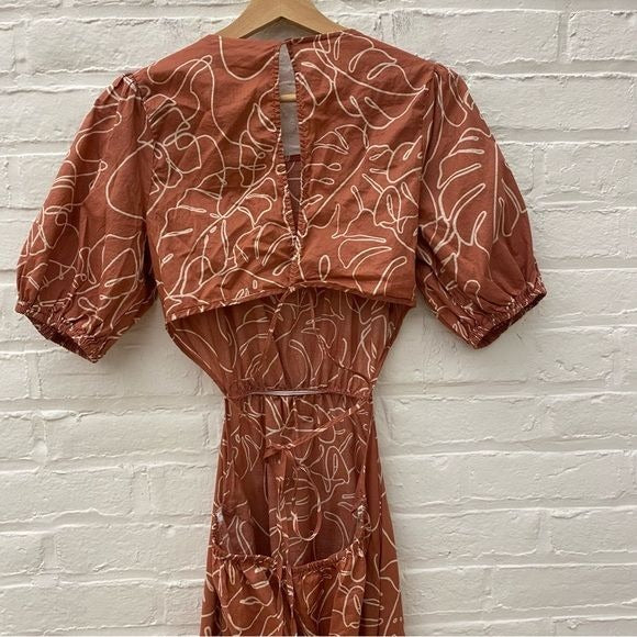 LUSH || Skyline Tie Back Puff Sleeve Dress Caramel Abstract Monstera Leaf Large