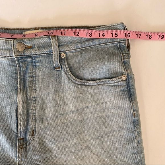 Madewell || Tall Perfect Vintage Straight Jean in Cliffview Wash Light 29T 29