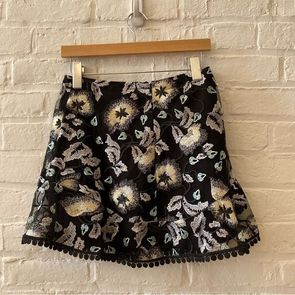 Karina Grimaldi || Samantha Lace Mini Skirt in Swept Away Floral Black Small NWT