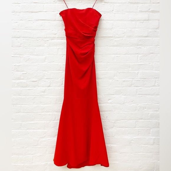 Badgley Mischka || Beauty in a Bottle Strapless Trumpet Gown Ruched Red 8