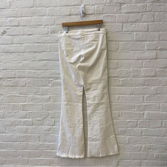 Avenue Montaigne || Bellini Denim Flare Pull On Pant Raw Hem White 8