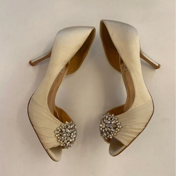 Badgley Mischka || Pearson d'Orsay Pumps Bridal Jeweled Satin Ivory Cream 6.5