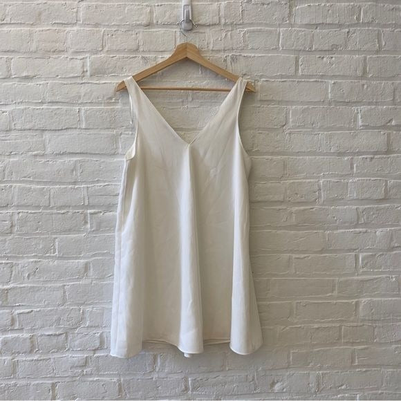 Zara || V-Neck A-Line Mini Dress Solid White Medium NWT