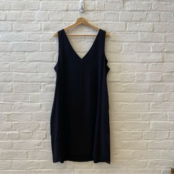 Universal Standard || Jade Cupro V-Neck Slip Dress Black Small 14-16 NWT