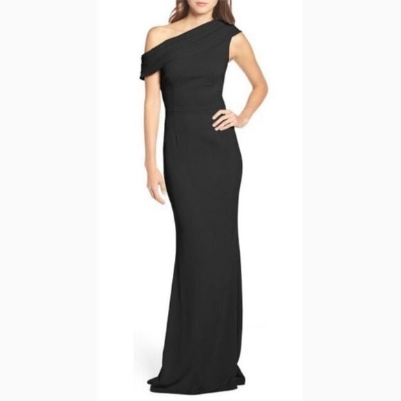 Katie May || Layla Pleat One-Shoulder Crepe Gown Formal Black 12