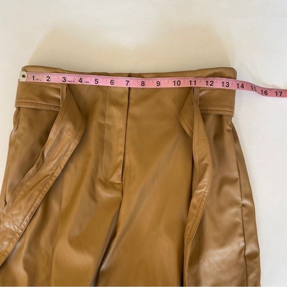 Entro || High Waisted Belted Faux Leather Shoets Tan Brown Medium