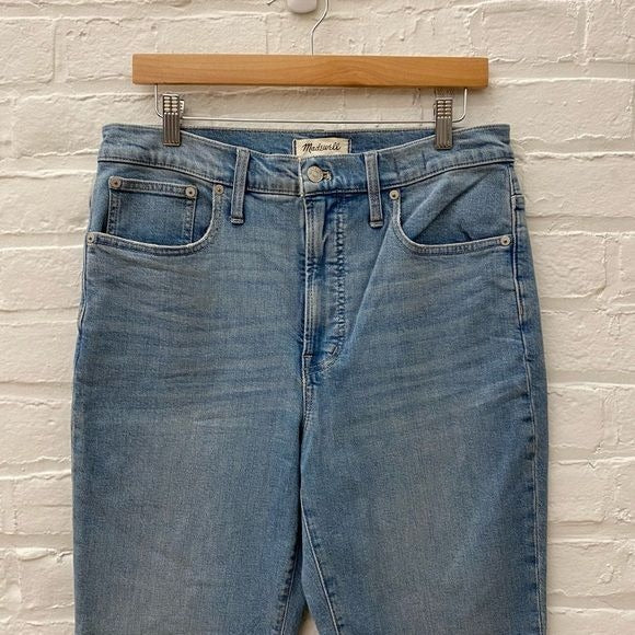 Madewell || The Perfect Vintage Jean Raw Hem in Ellicott Wash Medium Blue 30