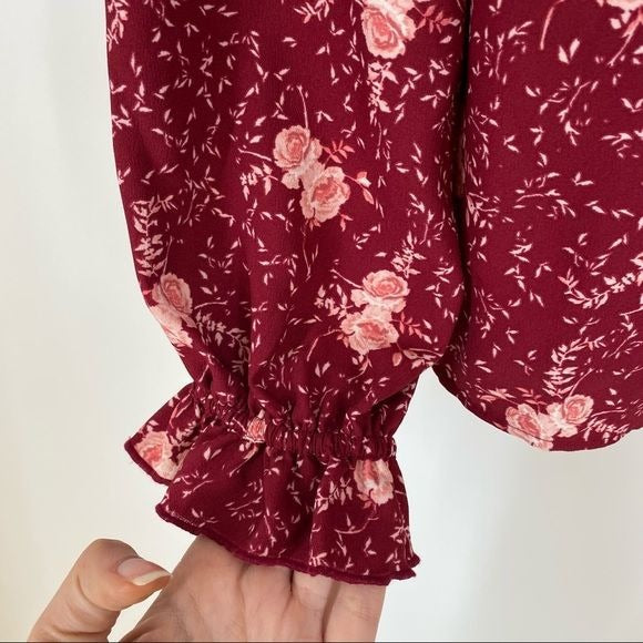 Rachel Parcell || Ruffle Blouse Floral Pink / Magenta XS