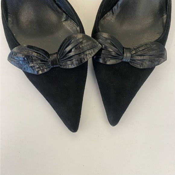 Manolo Blahnik || Burola D’orsay Pumps Heels Black Suede with Bow 38.5