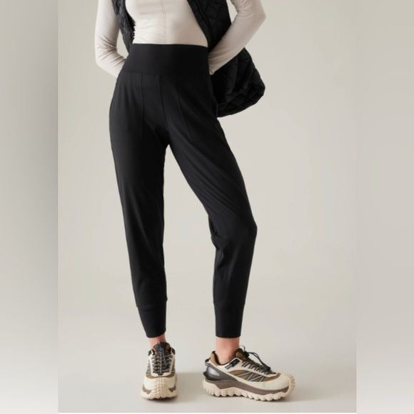 Athleta || Venice Joggers Black Medium Tall MT