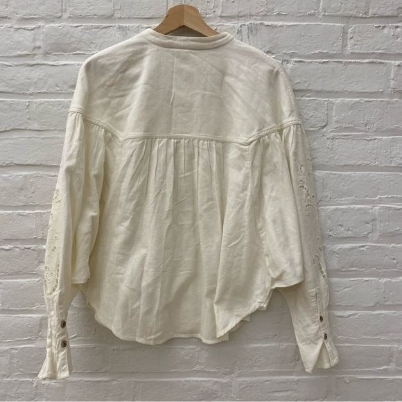 Anthropologie || Pilcro Structured Eyelet Blouse Dolman Top Ivory Cream Medium