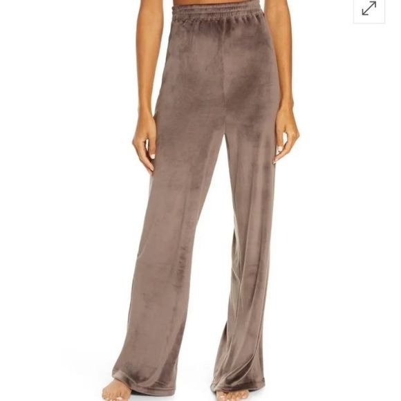 SKIMS || Velour Wide Leg Pant Brown Tan Medium