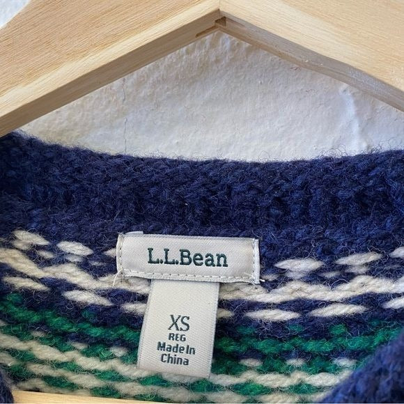 L.L. Bean || Classic Ragg Sweater Crewneck Fair Isle Lambs Wool Navy Green XS