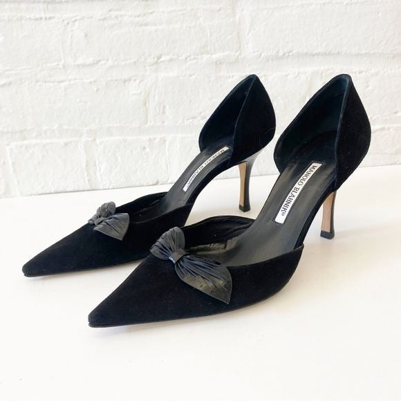 Manolo Blahnik || Burola D’orsay Pumps Heels Black Suede with Bow 38.5