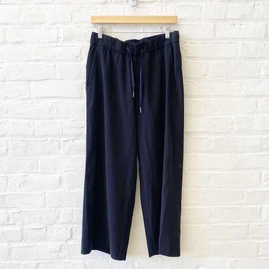 Lululemon || On the Fly Wide-Leg 7/8 Pant Woven Crop Black 6