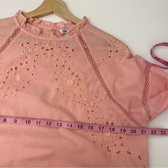 Zara || Embroidered Eyelet Blouse in Chalk Pink Puff Sleeve Medium