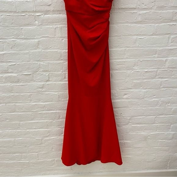 Badgley Mischka || Beauty in a Bottle Strapless Trumpet Gown Ruched Red 8