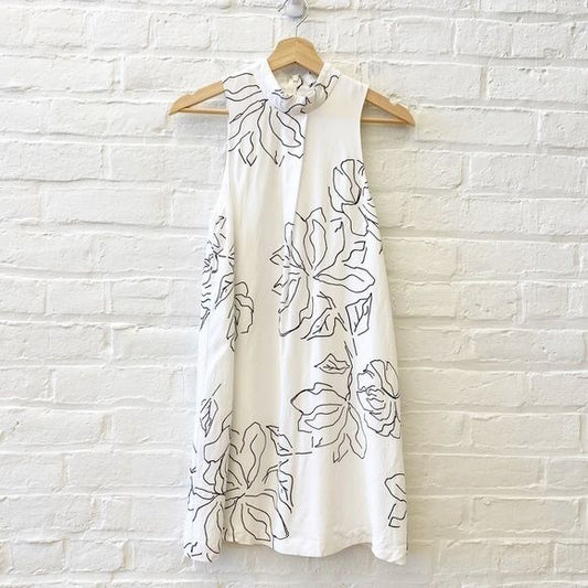 TALULAH || Loving Me Shift Dress Mock Neck A-line Mini Floral White Black XS