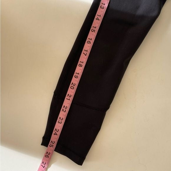 Lululemon || In Movement Tight 25" Everlux Solid Black 4