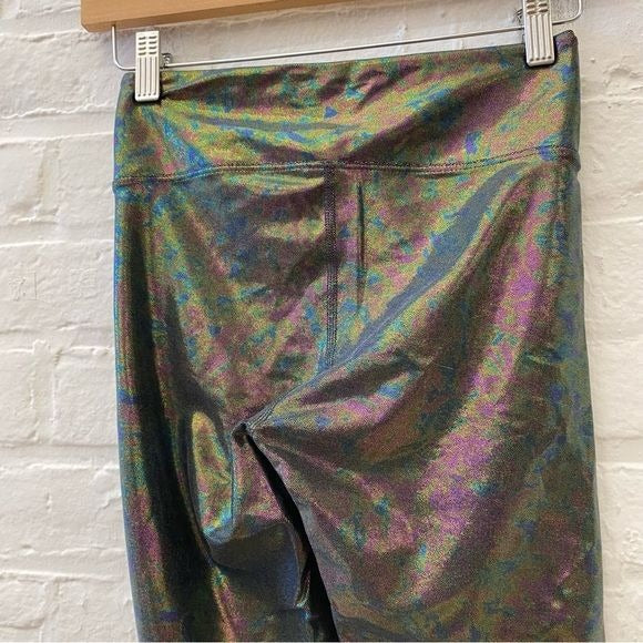 Heroine || Marvel Legging Black Oil Slick Shimmer Metallic Small