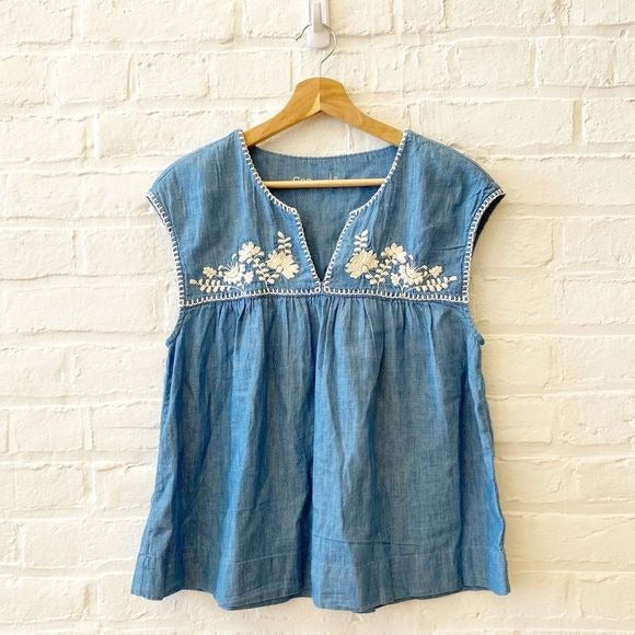 Gap || Embroidered Yoke Babydoll Top Chambray Blue Small