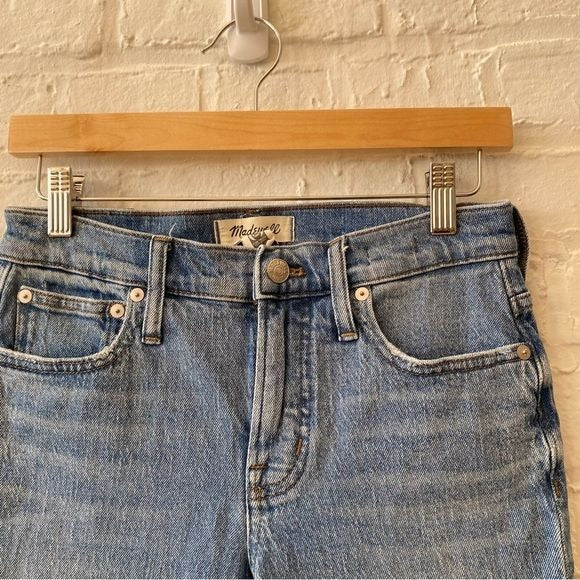 Madewell || Petite Mid-Rise Perfect Vintage Jean in Enmore Wash Blue 24P 24