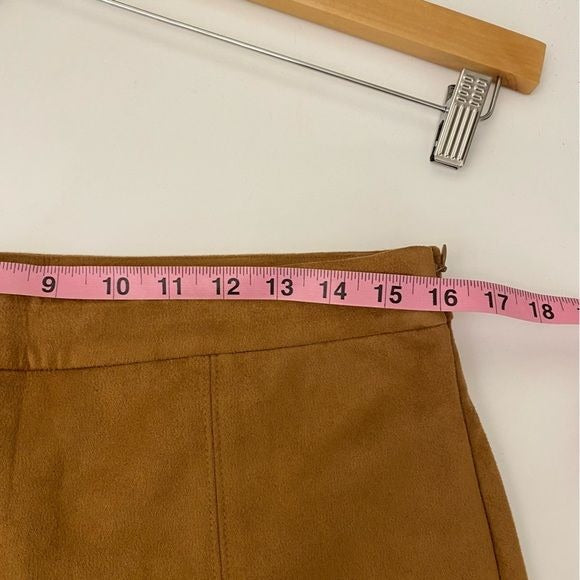 Ann Taylor || Faux Suede The Wide Leg Crop Pants Camel 8 NWT