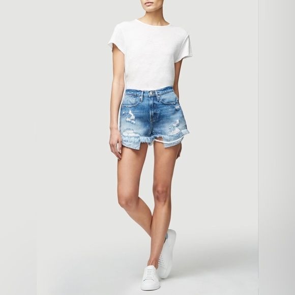 Frame || Le Stevie Distressed Denim Cutoff Shorts with Peeking Pockets Blue 24