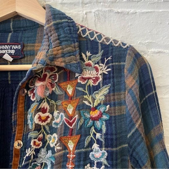 Johnny Was || Workshop Embroidered Plaid Tunic Button Down Floral Blue Small