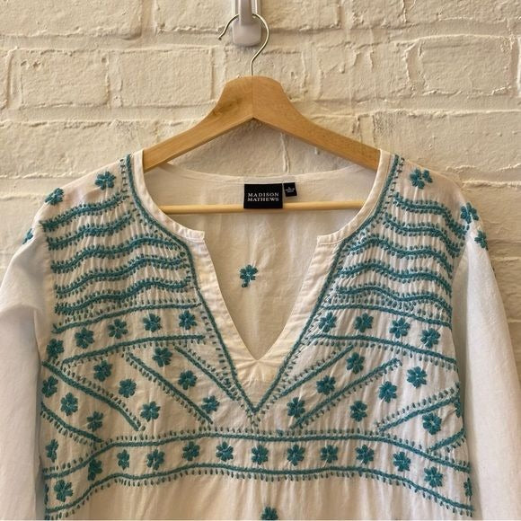 Madison Mathews || Embroidered Tunic Top Cotton White Teal Large