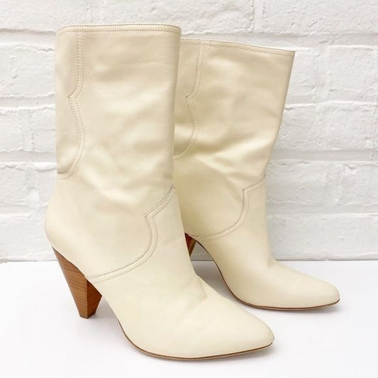 Joie || Gabbissy Almond Toe Leather Boot in Off White Cream Ivory 39.5