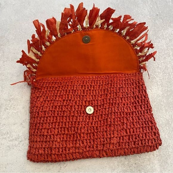 Unbranded || Straw / Raffia Fringe Woven Clutch Red + Natural