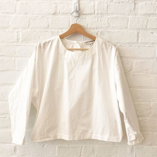 Caron Callahan || Boxy Button Back Top Blouse Cotton White Medium