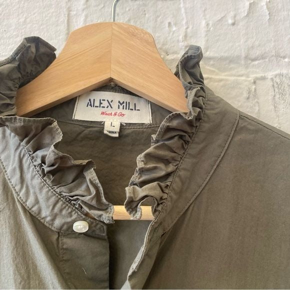 Alex Mill || Easy Ruffle Shirt in Paper Poplin Dusty Olive Green Large