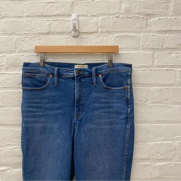 Madewell || Stovepipe Straight Jeans in Manchester Wash Blue 32