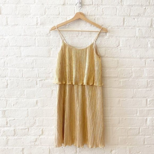 Mudo Collection || Tiered Pleated Mini Dress Party Metallic Gold Ruffle 38