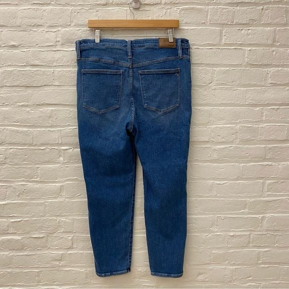 Madewell || Stovepipe Straight Jeans in Manchester Wash Blue 32