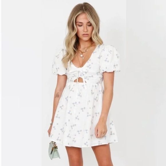 For Love & Lemons || Callie Swing Dress Floral Embroidered Open Back White 2X