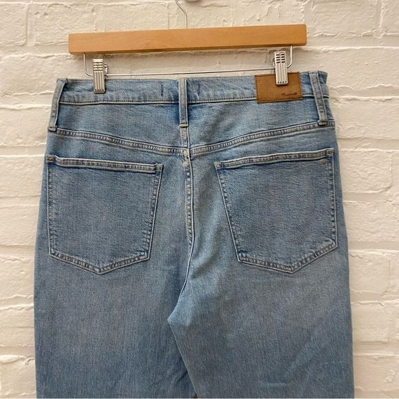 Madewell || The Perfect Vintage Jean Raw Hem in Ellicott Wash Medium Blue 30