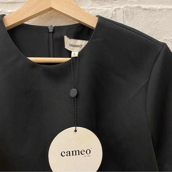 C/MEO Collective || Cameo All I Want Top Boxy Crop Structured Satin Black S NWT