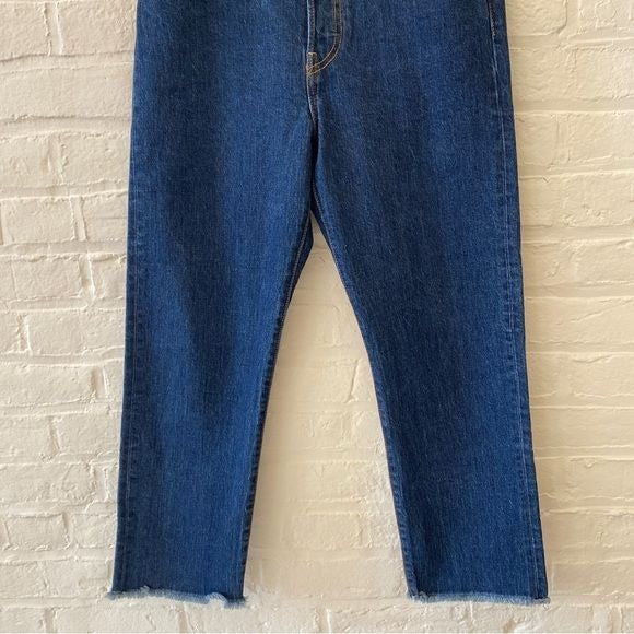 Levi's || Wedgie Straight Jeans in Below the Belt Medium Blue Wash Raw Hem 29