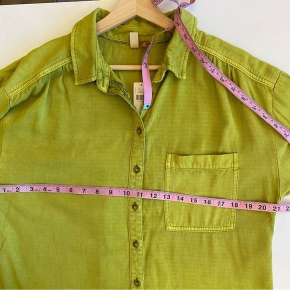 Anthropologie || Pilcro The Bo Boyfriend Buttondown Green Medium NWT