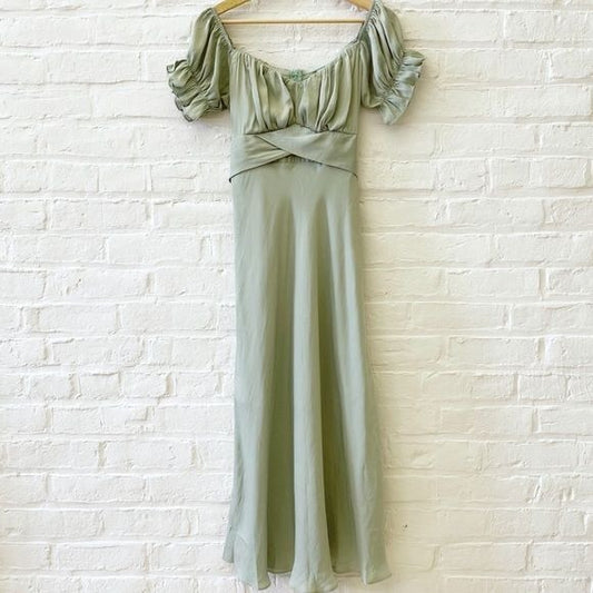 Petal + Pup || Mickenna Off the Shoulder Ruffle Midi Dress Light Green US 6