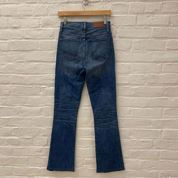 Madewell || Skinny Flare Jeans in Kenwick Wash Blue 25