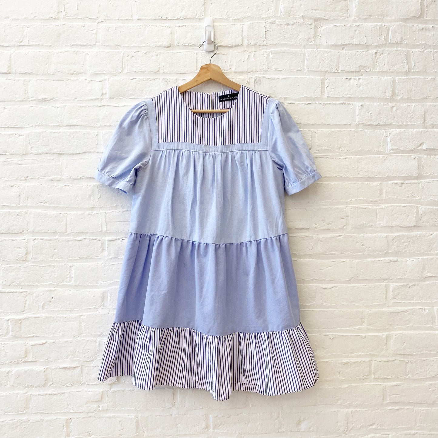 Tuckernuck || Pomander Place Quinn Tiered Cotton Mini Dress Blue Striped Medium